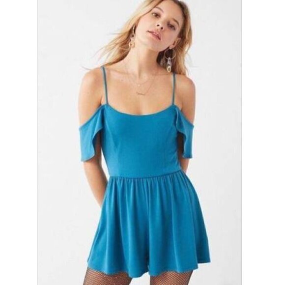 Urban Outfitters Off the Shoulder Flowy Teal Romper Size S EUC - Picture 1 of 8